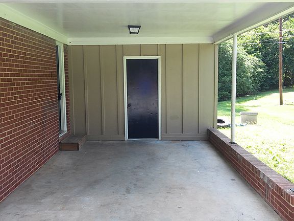 4th image of 201 Forestway Dr