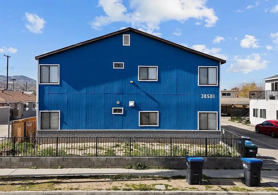 38501 Larkin Ave #4