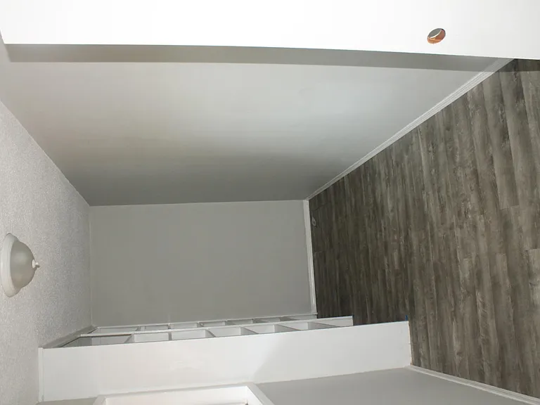6123 NE 14th Ave — Photo 12