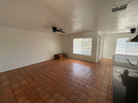 2nd image of 74378 Myrsine Ave