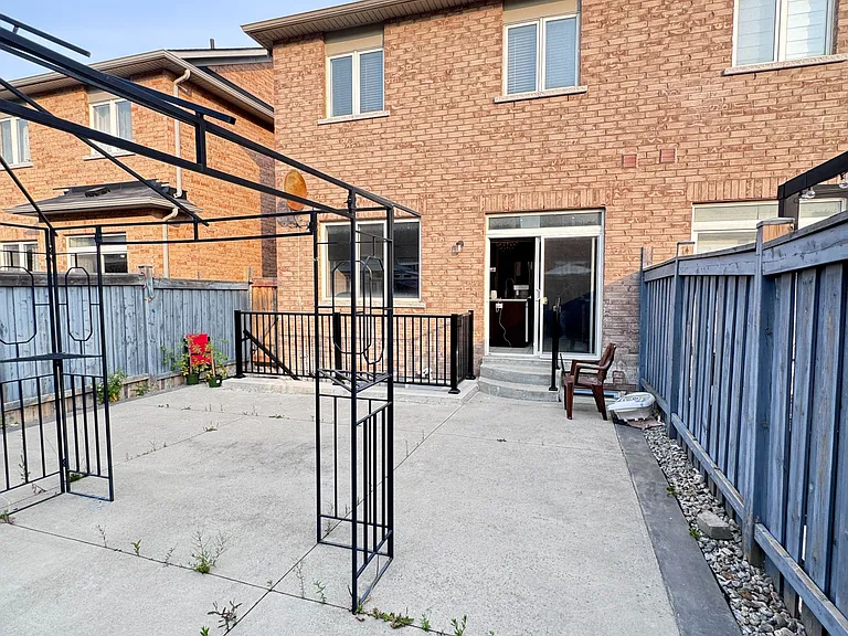 8 Altura Way — Photo 25