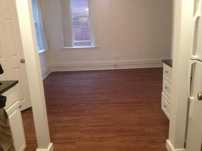 Studio, 275 sqft, $2,300 — Photo 2