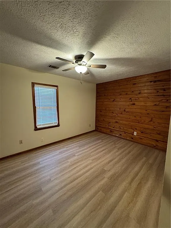 2 bed, 2.0 bath, 1288 sqft, $1,595 — Photo 2