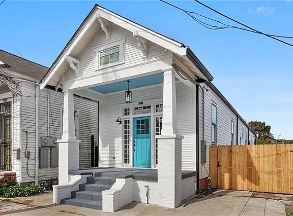 2nd image of 2263 N Derbigny St