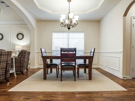 2nd image of 12495 Autumn Crest Dr