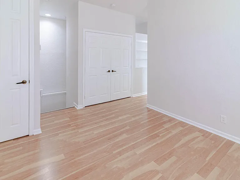 356 SE Bloxham Way — Photo 26