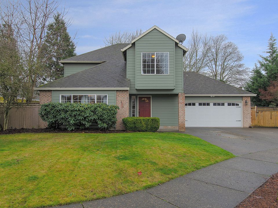 1st image of 670 NE Valarie Ct