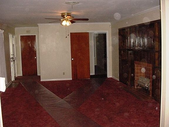2nd image of 1411 Annapolis Dr