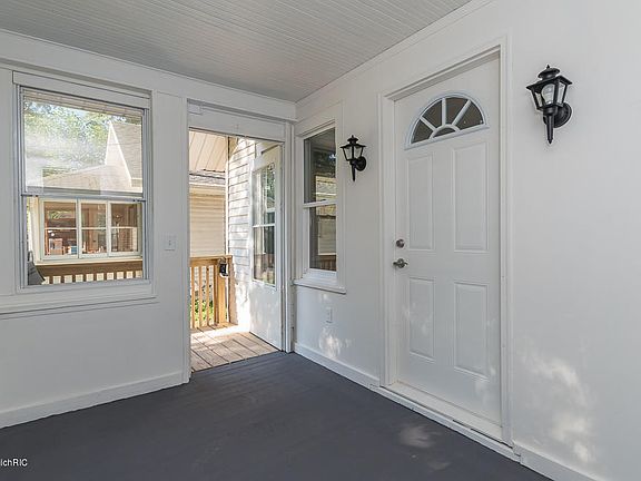 4th image of 1517 Sunnyside Dr