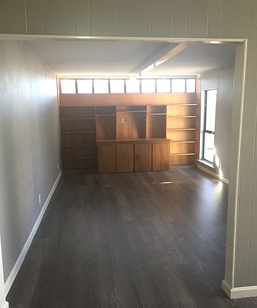 5th image of 3003 Meadow Flower St