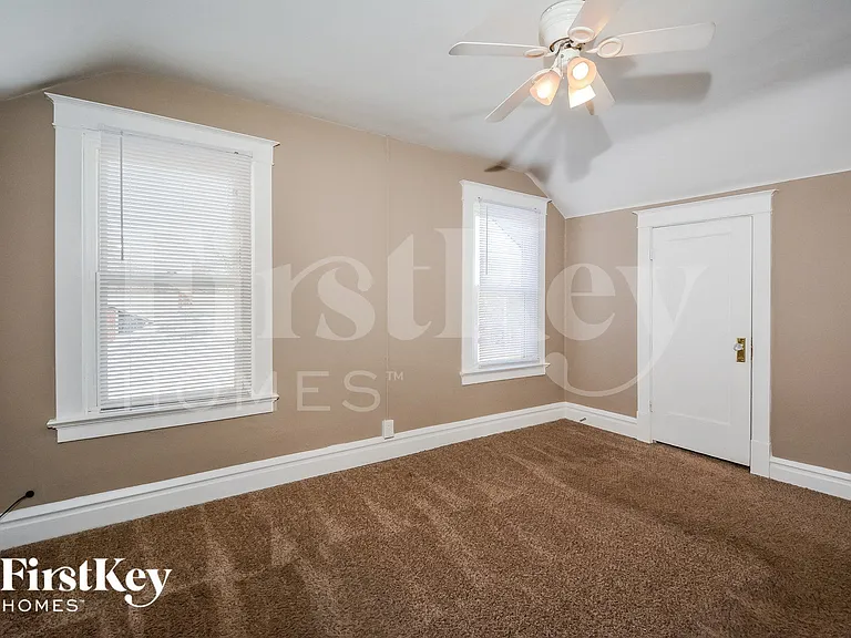 1455 S New Florissant Rd — Photo 10