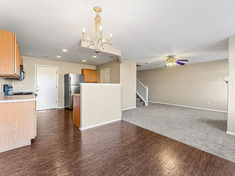 7940 S Kittredge Way — Photo 9