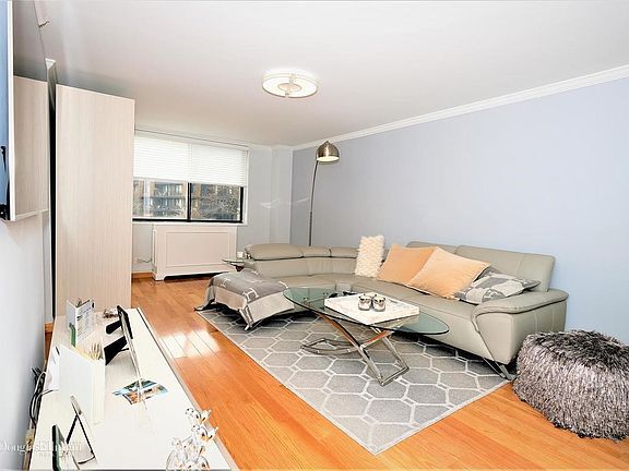 5th image of 1 Bay Club Dr APT 2L