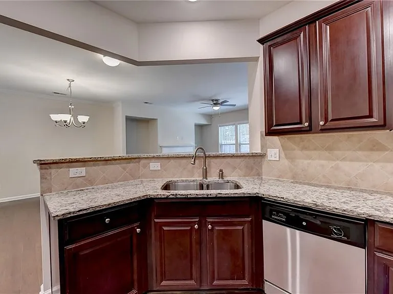 2152 Greencrest Cir — Photo 19