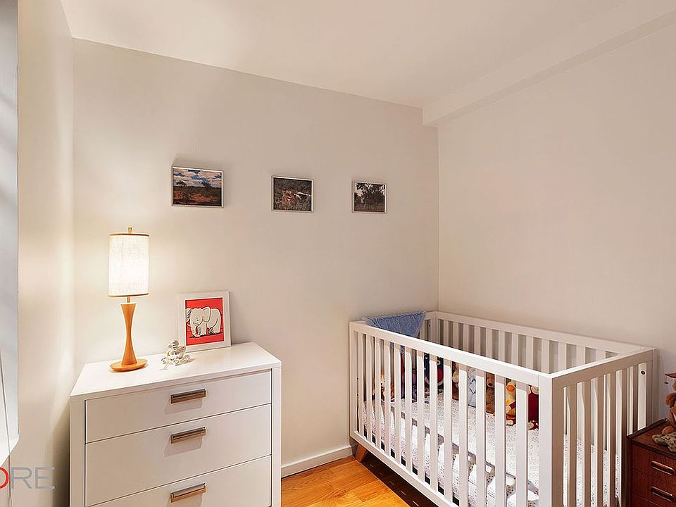 1st image of 87 Saint Marks Pl #Parlor1b