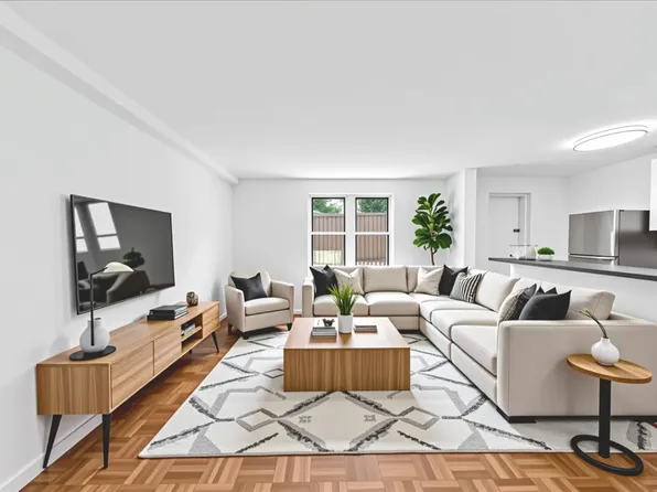 2630 Kingsbridge Terrace image 4 of 31