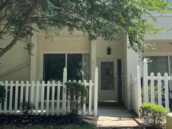 113 Montrose Ave #113