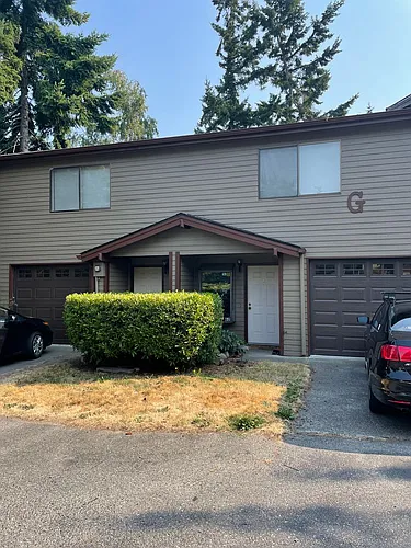 690 NW Atalanta Way Photo 1