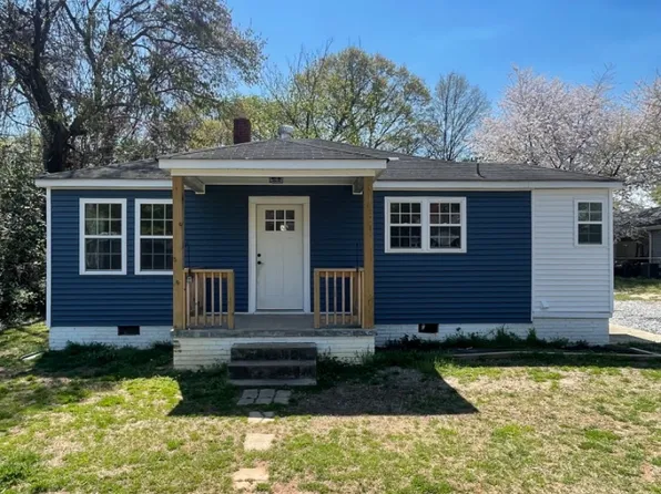 208 Carey Ave, Greer, SC 29651