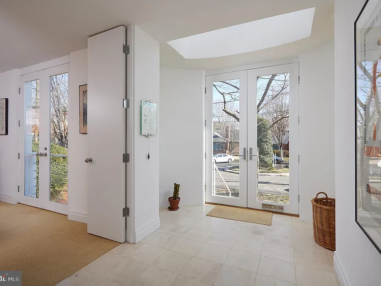 4527 Q Pl NW — Photo 5