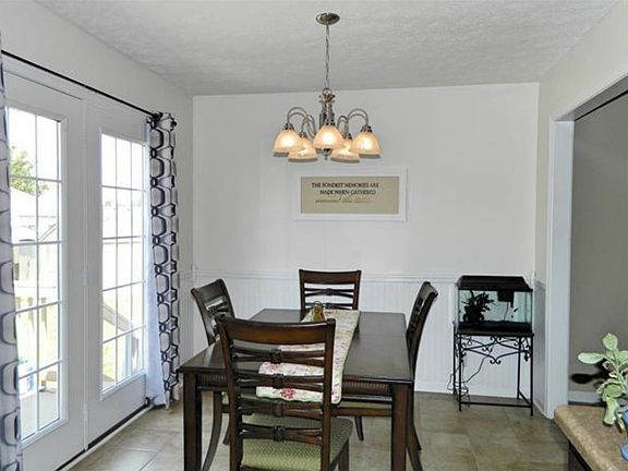 2nd image of 1497 Freedom Ct