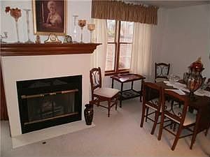3rd image of 30 Kenton Pl