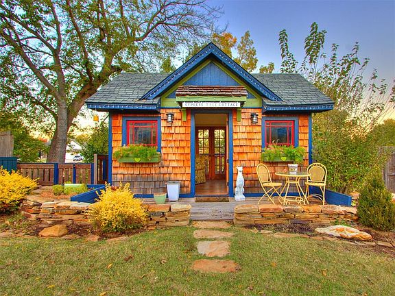 3rd image of 11312 Country Dr