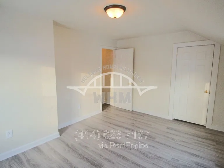1144 N 50th St — Photo 12