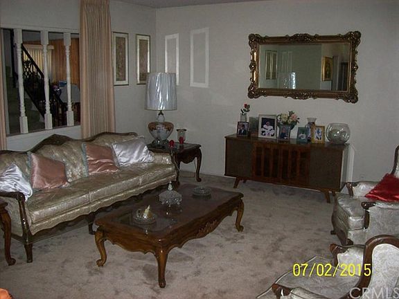 5th image of 716 W 118th St