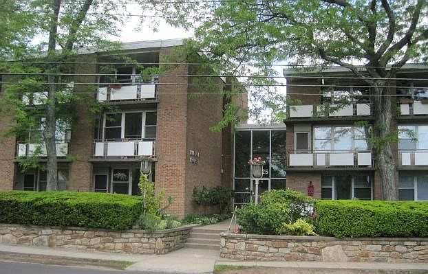 1st image of 25 Ellsworth St #19