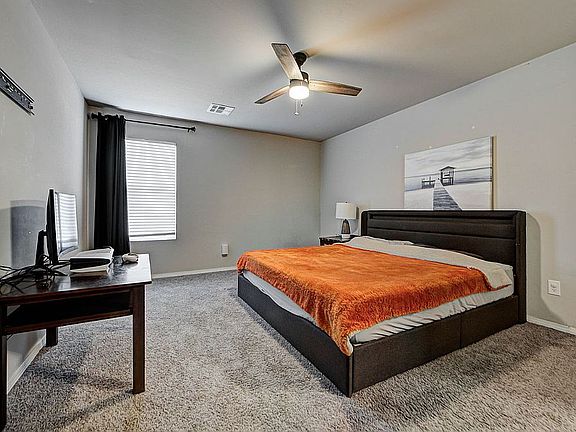 5th image of 503 SE 5th St