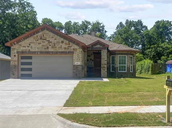 403 S 4th St, Bonham, TX 75418