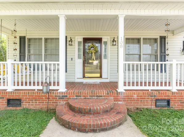 108 Belase Dr, Forest City, NC 28043