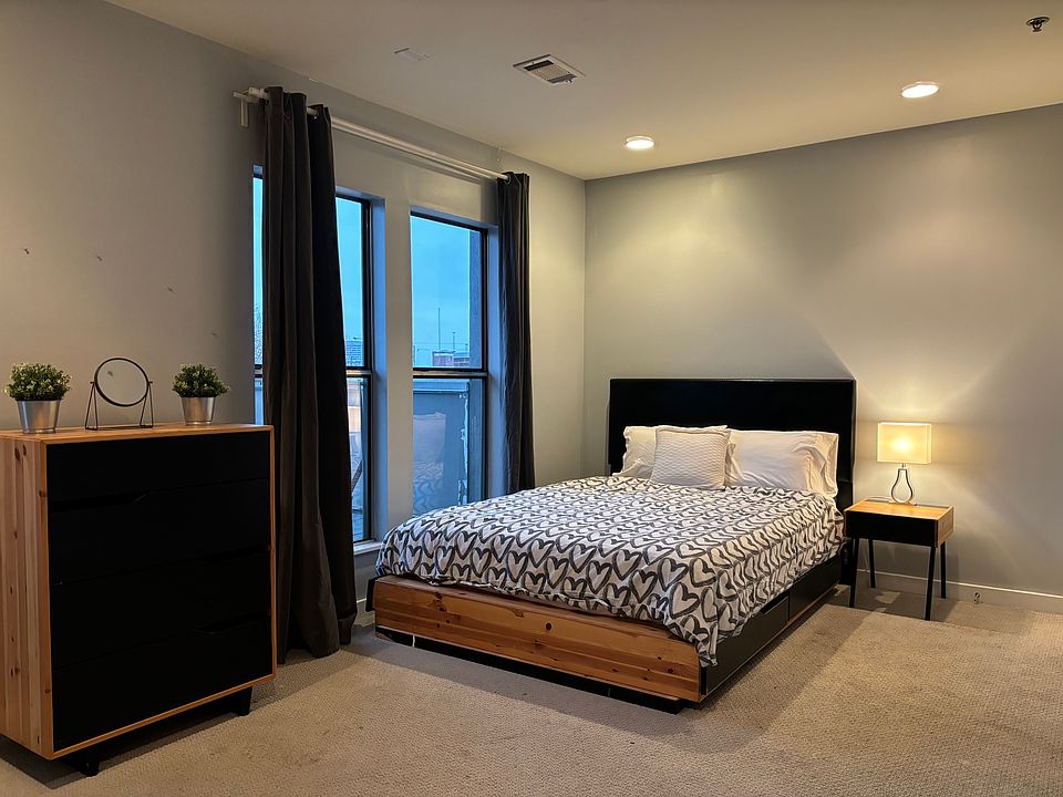 Private spacious loft bedroom, lots of storage, large closet, plus bed drawers and dresser