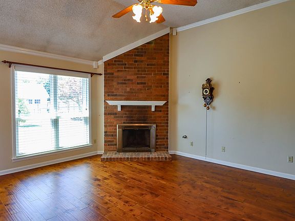 5th image of 4043 Fairway View Cir E