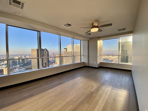 5th image of 204 N Akard St #4605