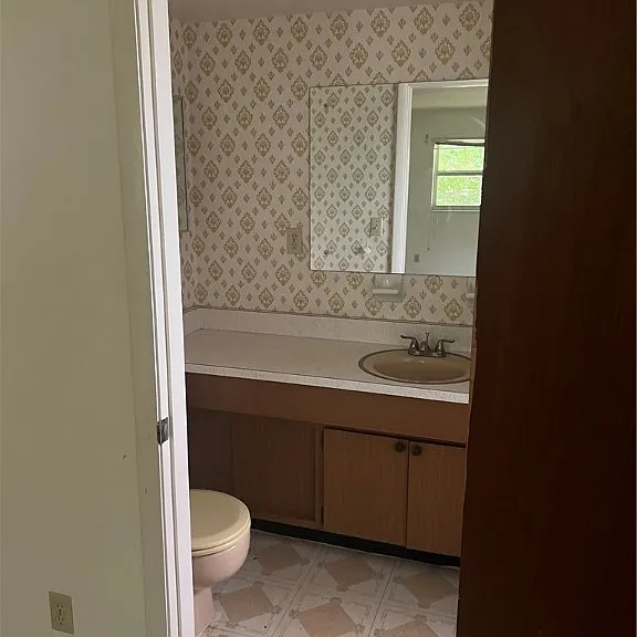 198 Joel Blvd #6 — Photo 3