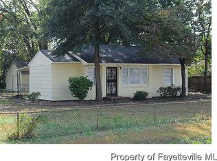5101 Walnut Dr, Fayetteville, NC 28304