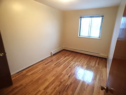 Rented by BuySell Real Estate Inc | media 17