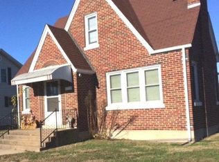 713 E Main St, Linn, MO 65051