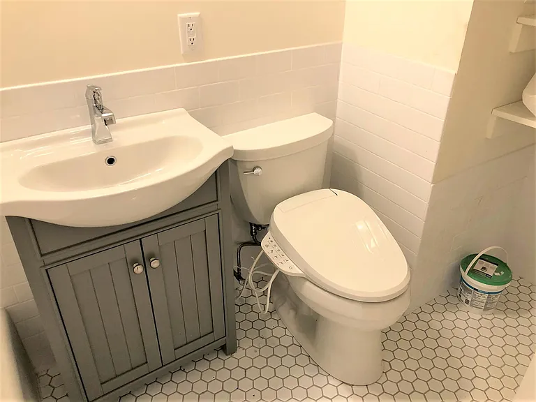 872 Massachusetts Ave #811 — Photo 18