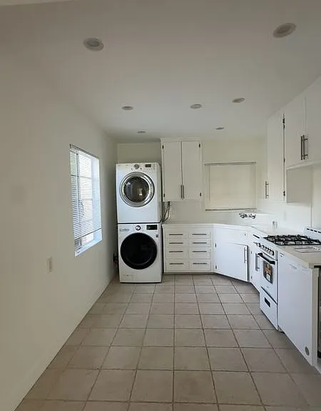 1125 Elm Ave — Photo 3