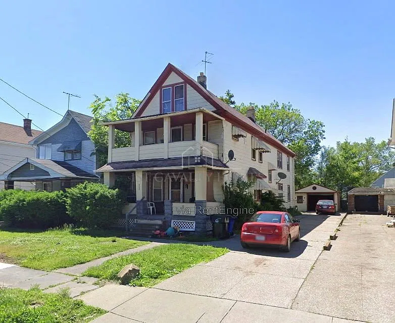 6920 Hosmer Ave #3