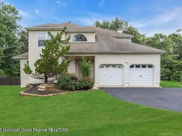 380 Sapphire Dr, Jackson, NJ 08527