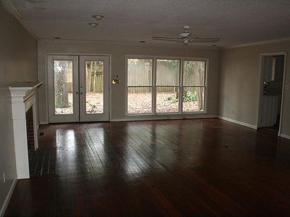 2nd image of 1 Dellwood Cir