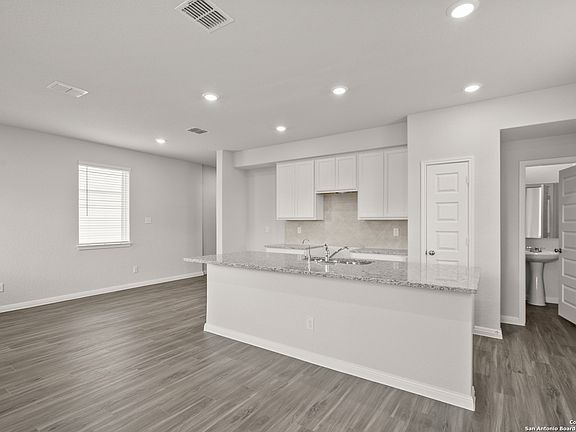 2nd image of 10110 Carnelian Cove