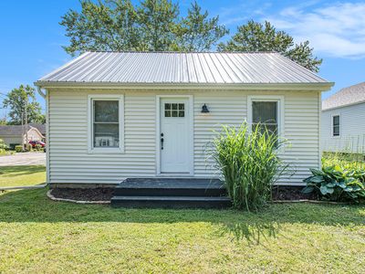 501 Sherwood Ave, Three Oaks, MI, 49128