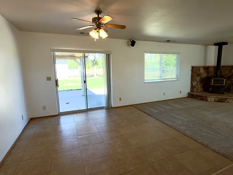 8664 Deschutes Rd — Photo 9