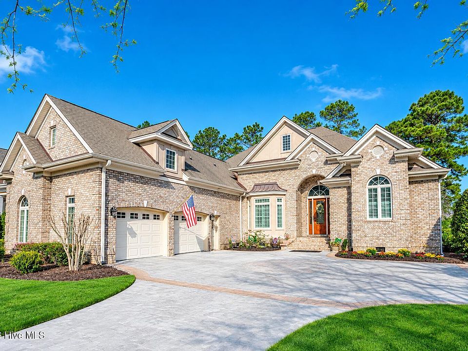 1st image of 565 Westchester Place SW