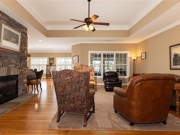 4th image of 106 Breckenridge Dr